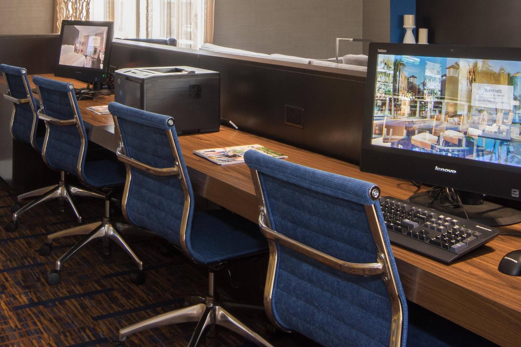 Courtyard By Marriott Raleigh-Durham Airport/Brier Creek Hotel Kültér fotó